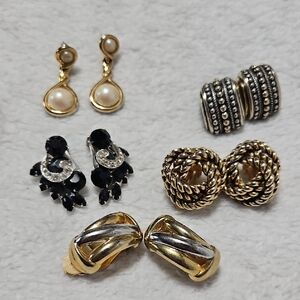 Vintage Elegant Gold and Silver Presd On Earrings Set With 5 Organza Gift Bags